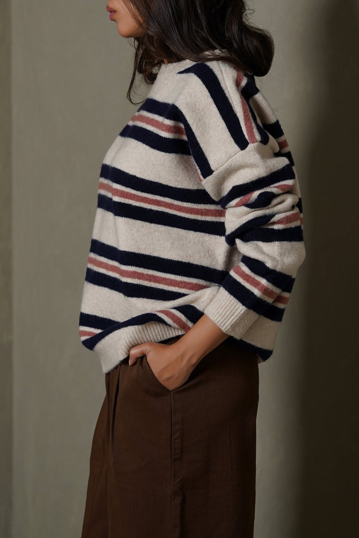 WHITE NAVY CAMPUS STRIPE SWEATER