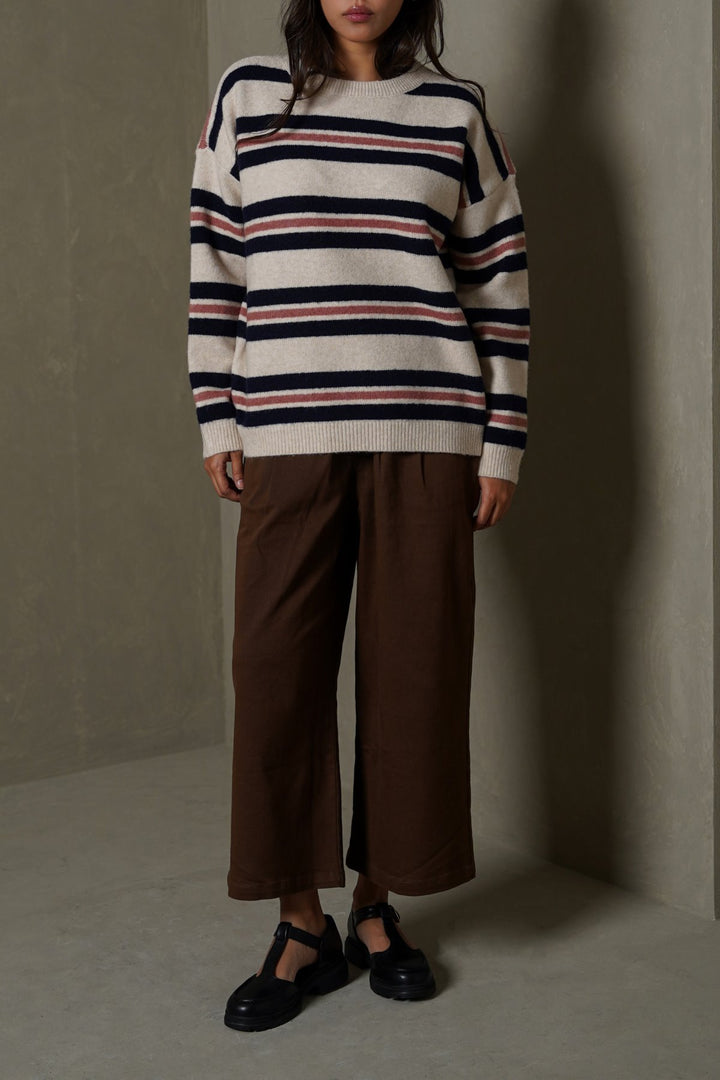 WHITE NAVY CAMPUS STRIPE SWEATER