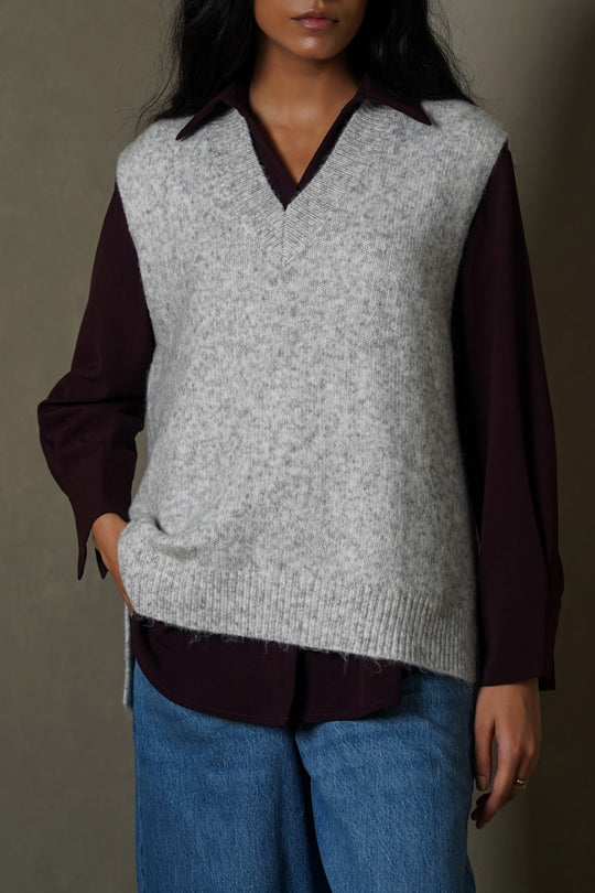 GREY V-NECK SWEATER VEST