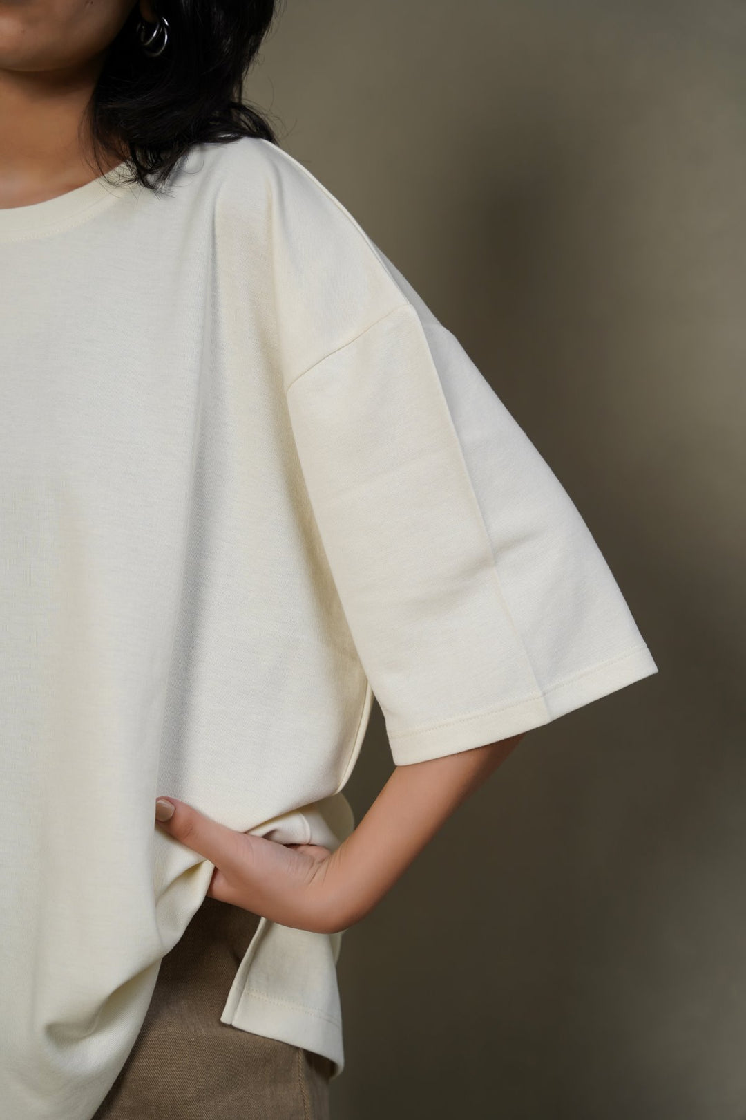 IVORY OVERSIZED TEE