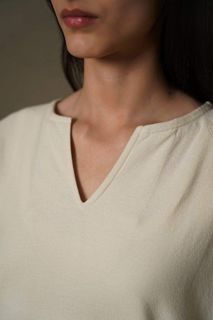 IVORY CREPE COASTAL TEE