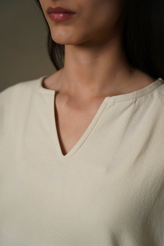 IVORY CREPE COASTAL TEE