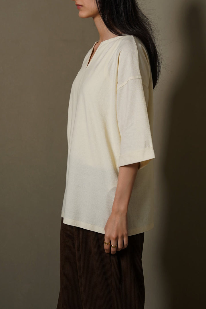 IVORY CREPE COASTAL TEE