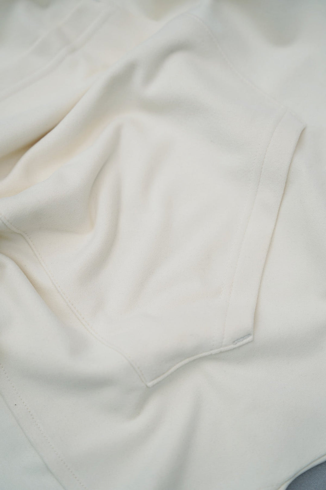 IVORY LOUNGE V-NECK HOODIE