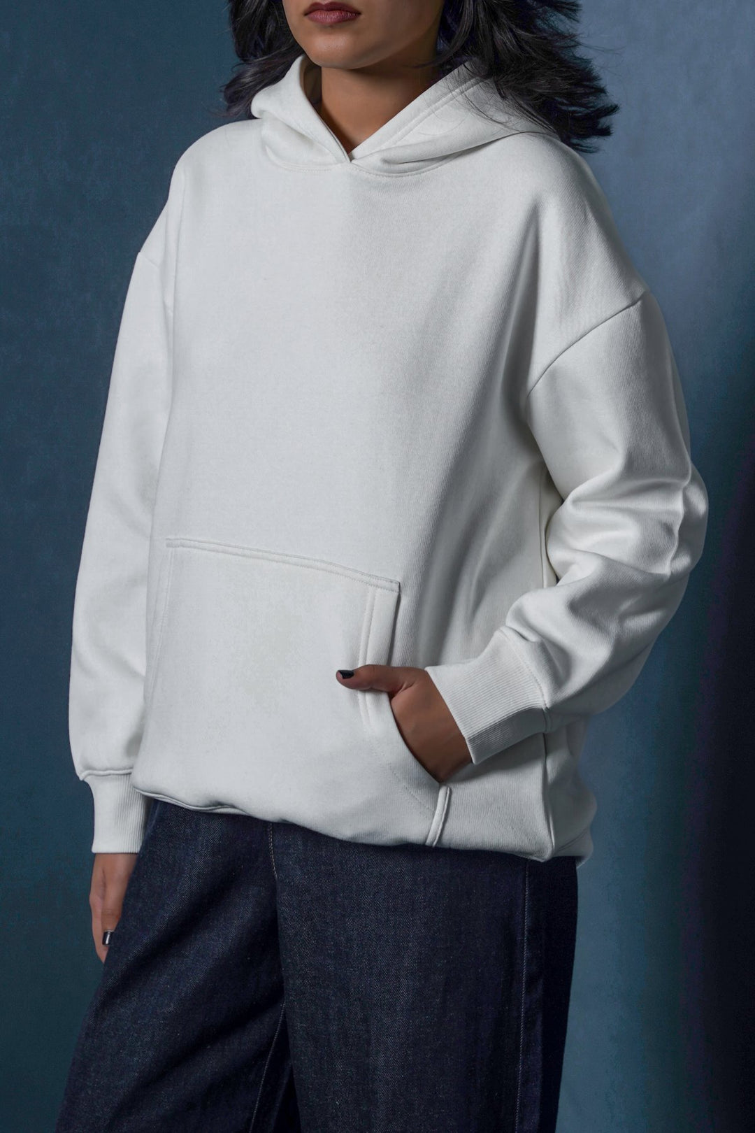 WHITE CLASSIC HOODIE