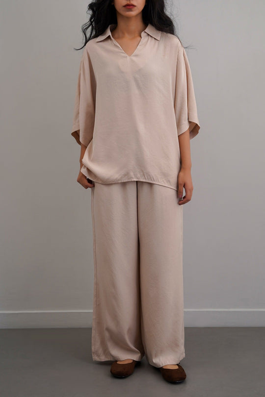 CREAM SLEEK SILK BLOUSE