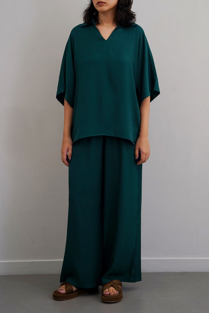 GREEN SLEEK SILK BLOUSE