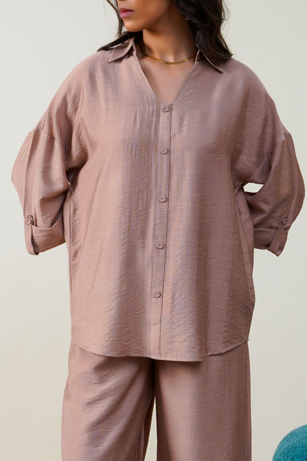 MOCHA SILKY CRUISE BLOUSE