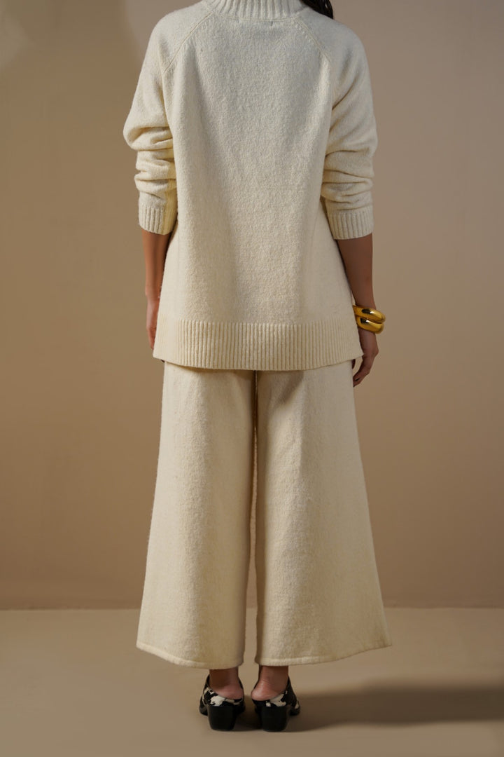 CREAM HENLEY RIBBED PULLOVER