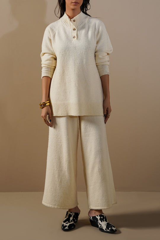 CREAM HENLEY RIBBED PULLOVER
