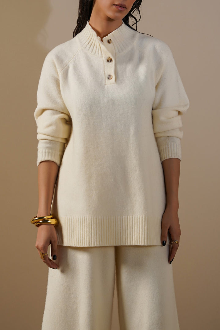 CREAM HENLEY RIBBED PULLOVER