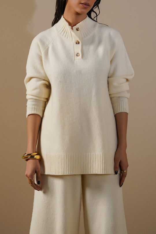 CREAM HENLEY RIBBED PULLOVER