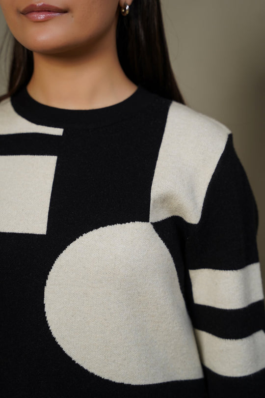 BLACK CREAM COLORBLOCK SWEATER
