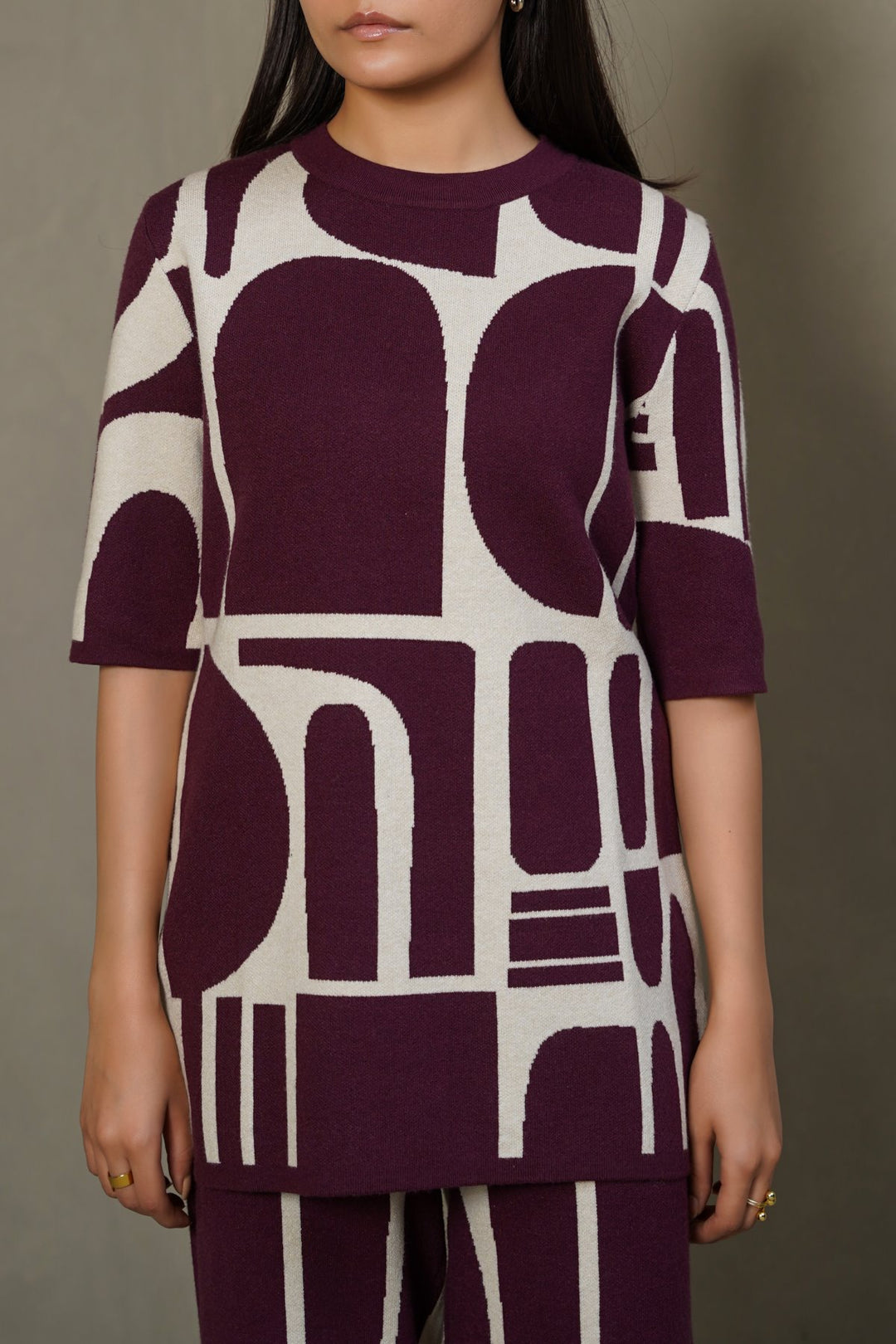 BURGUNDY CREAM COLORBLOCK SWEATER