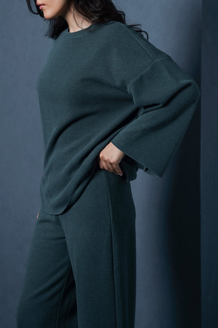DARK GREEN RETREAT SWEATSHIRT