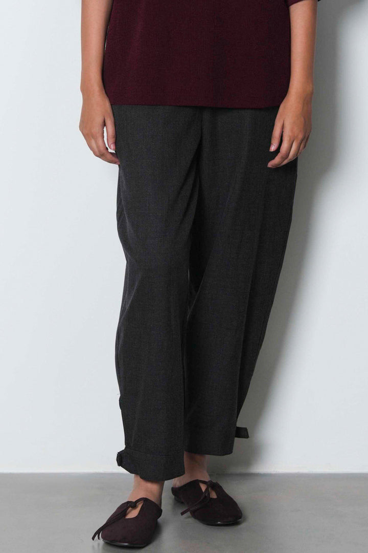 PREVIEW TAPERED PANTS
