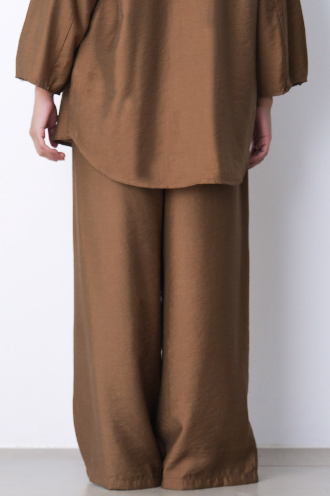 FLOWY LONG PANTS