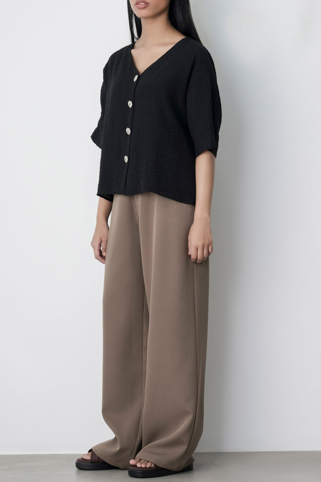 ESSENTIAL TAILORED PANTS