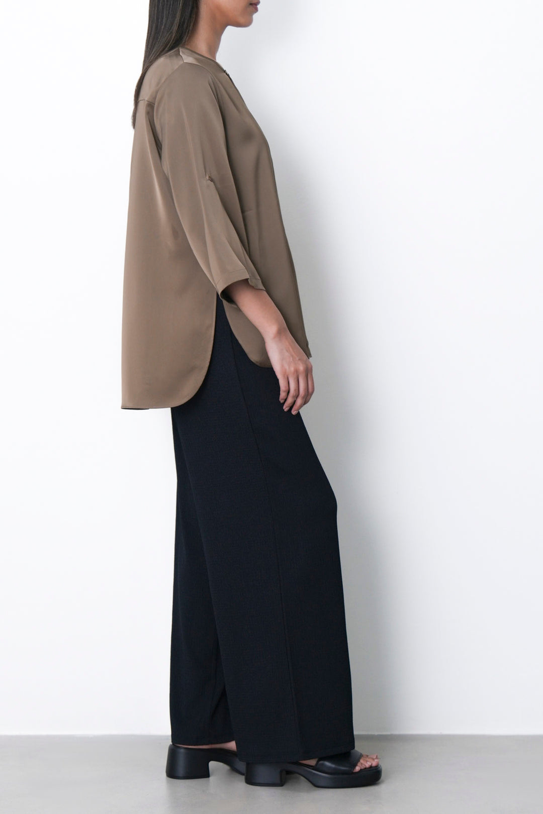 BLACK DEEP PLEAT PANTS