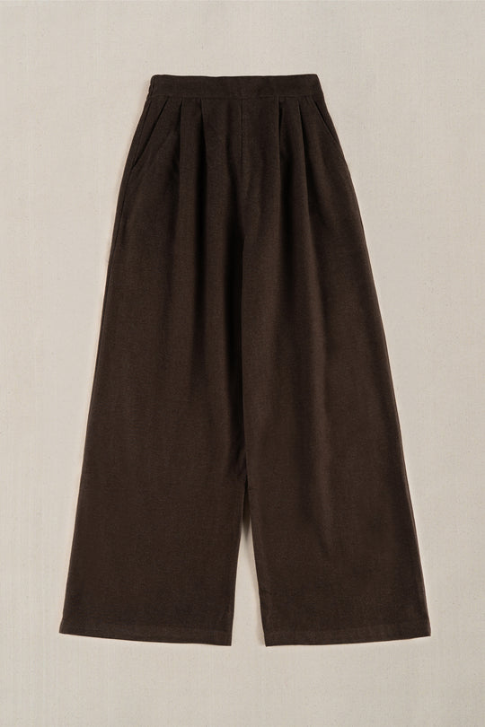 STRAIGHT LEG TROUSERS