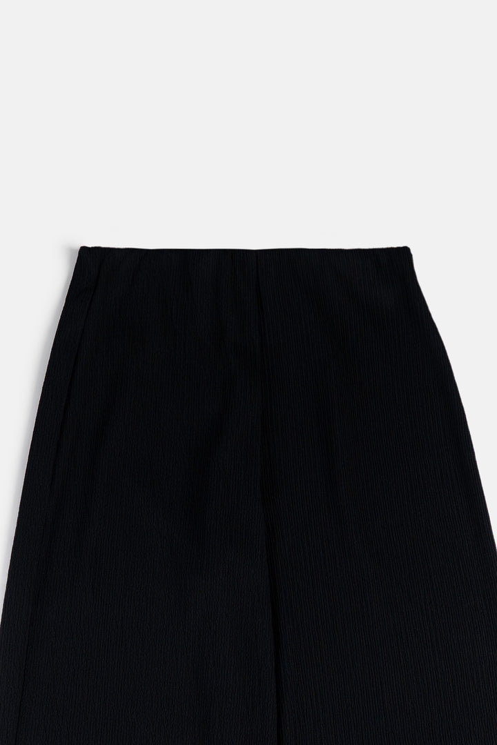 BLACK TEXTURED PANTS