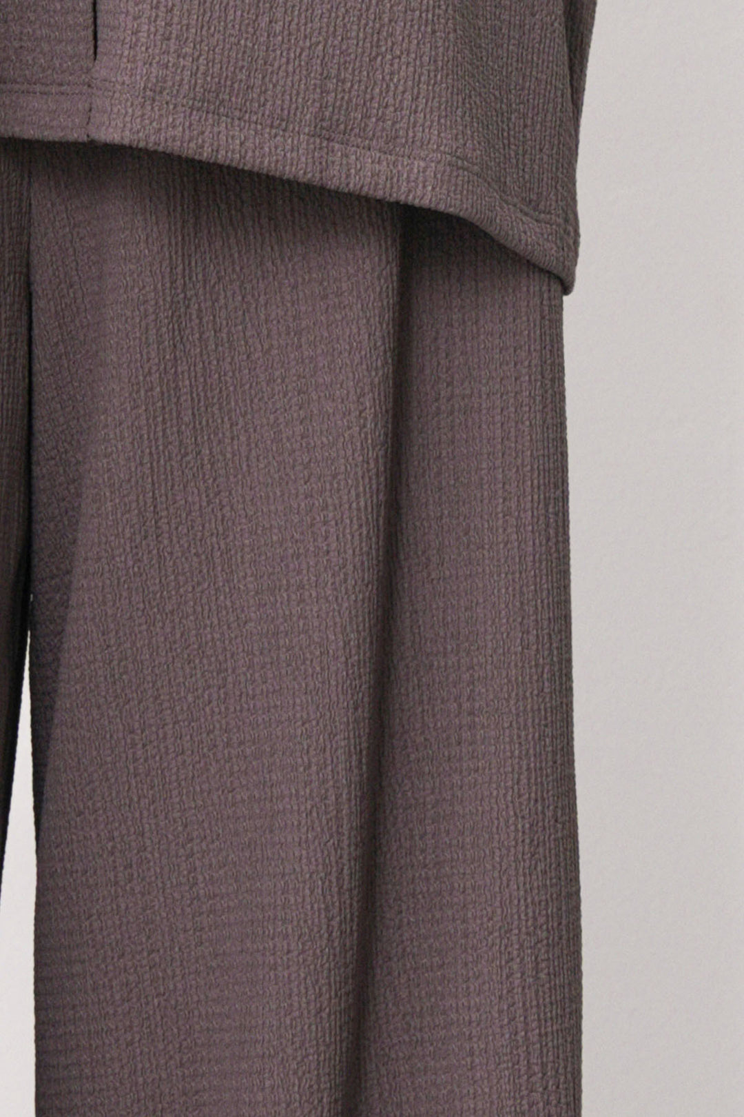 BROWN TEXTURED PANTS