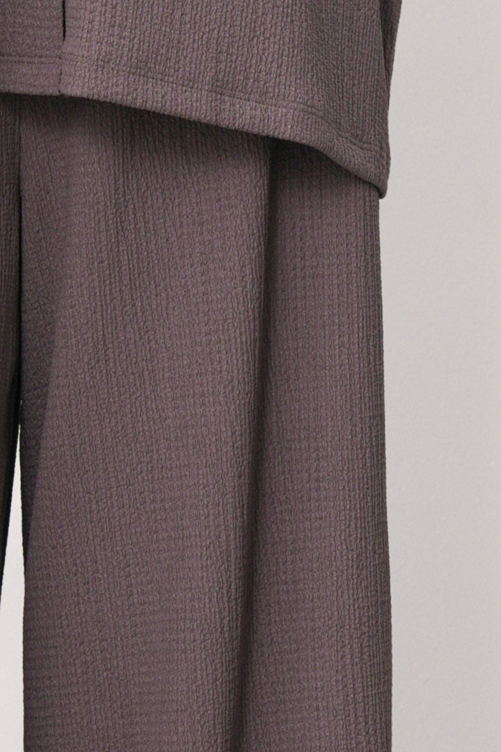 BROWN TEXTURED PANTS