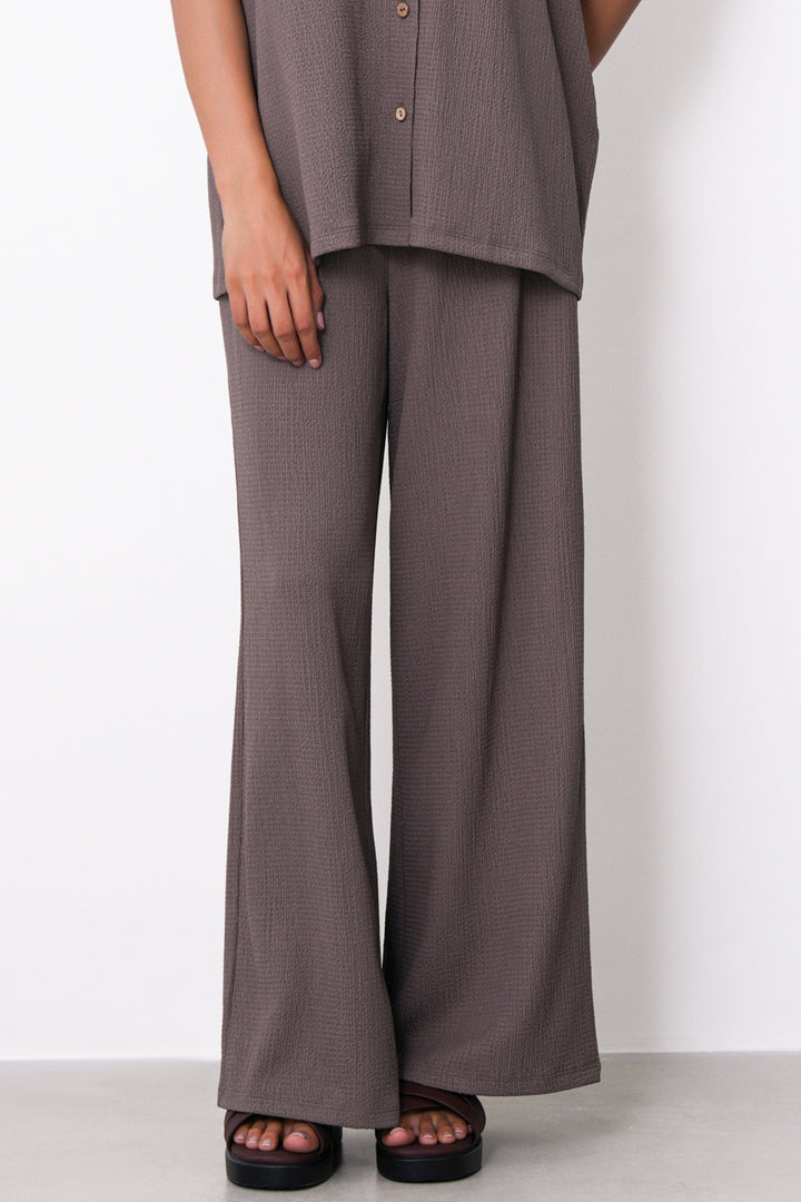 BROWN TEXTURED PANTS