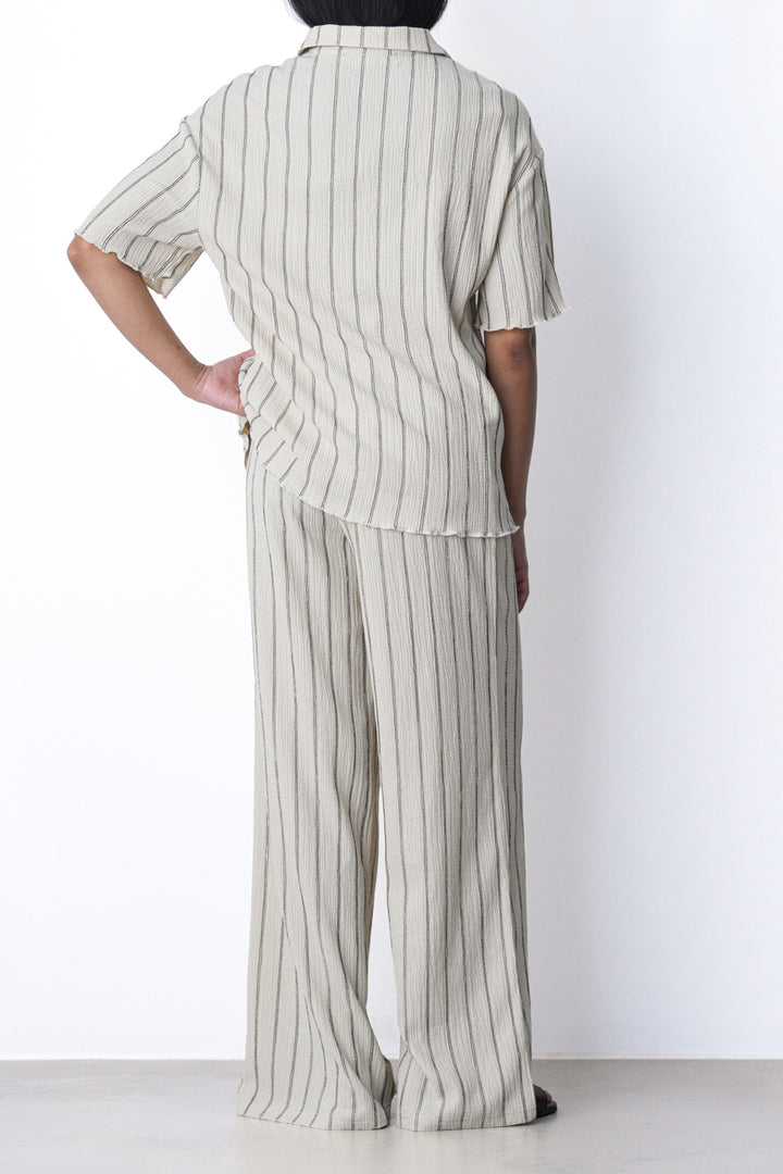 WHITE STRIPPED PANTS