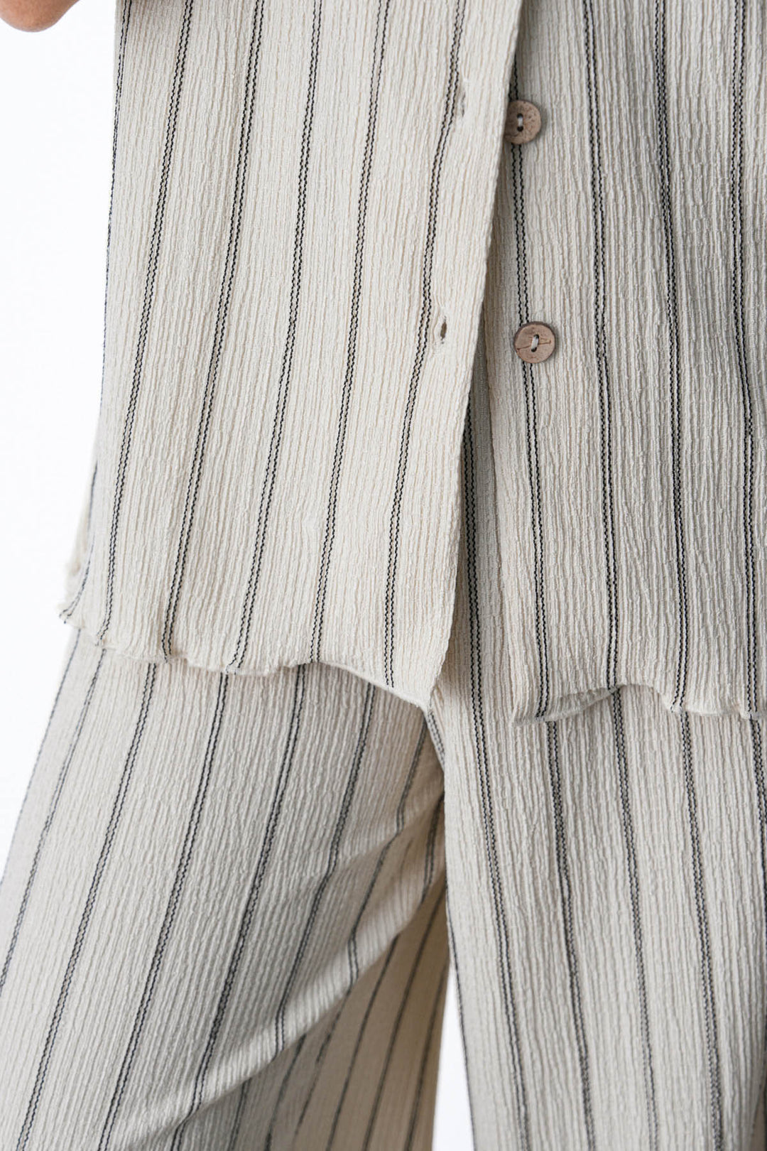WHITE STRIPPED PANTS