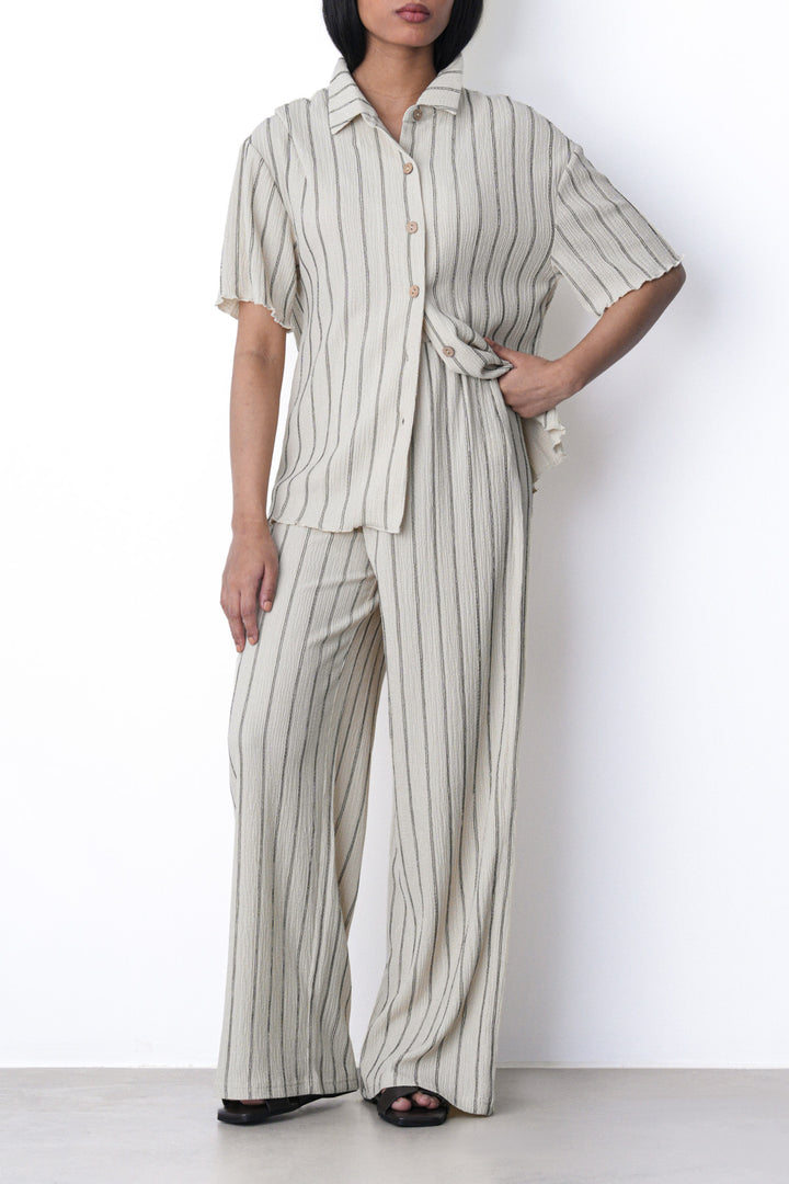 WHITE STRIPPED PANTS