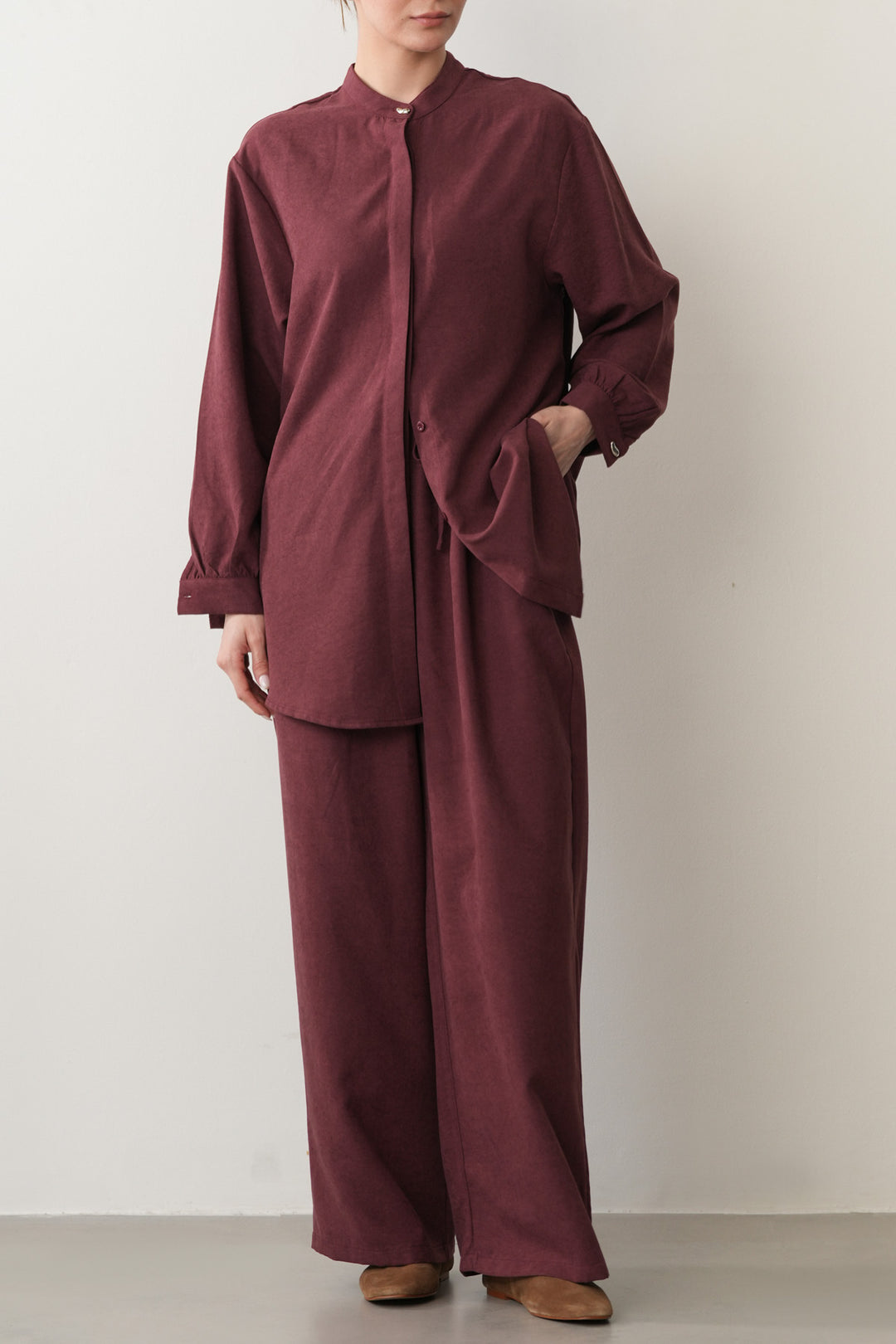 SUEDETTE WIDE PANTS