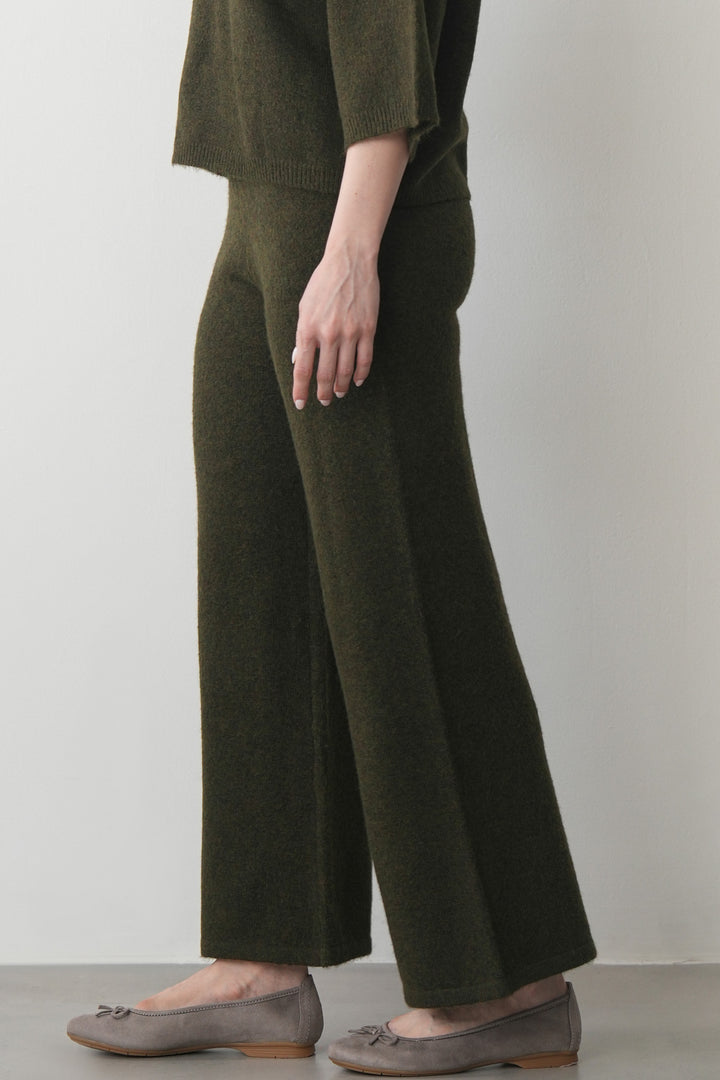 PLUSHY KNIT PANTS