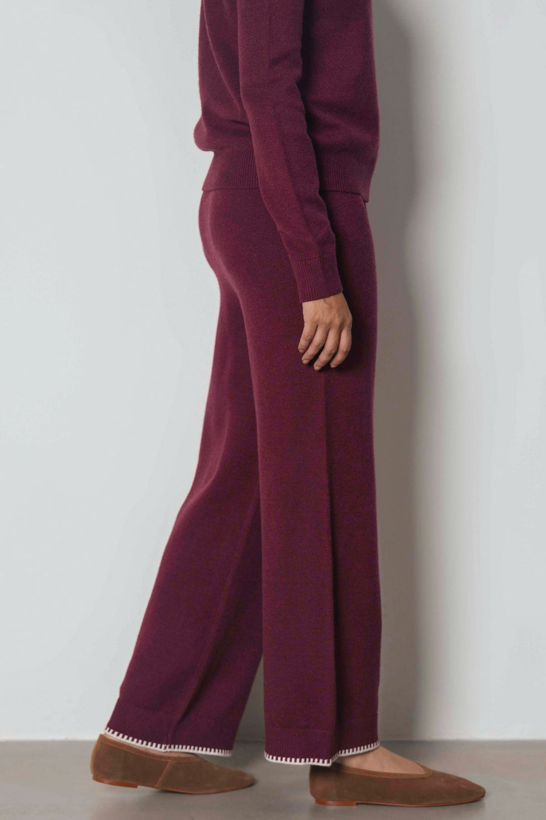 CONTRAST TRIM PANTS