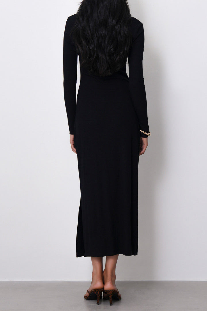 SCOOP NECK DRESS