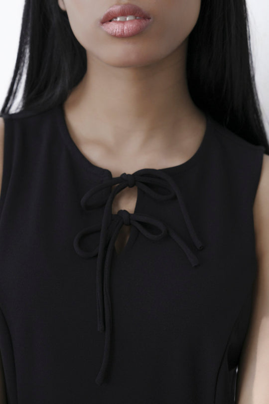 FRONT TIE NECK DRESS