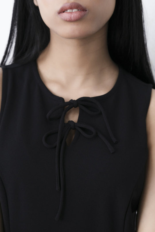BLACK FRONT TIE NECK DRESS