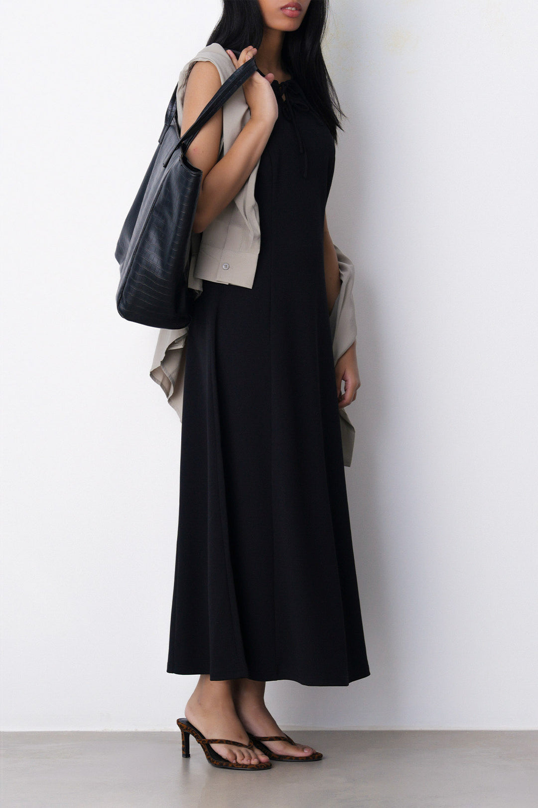 FRONT TIE NECK DRESS