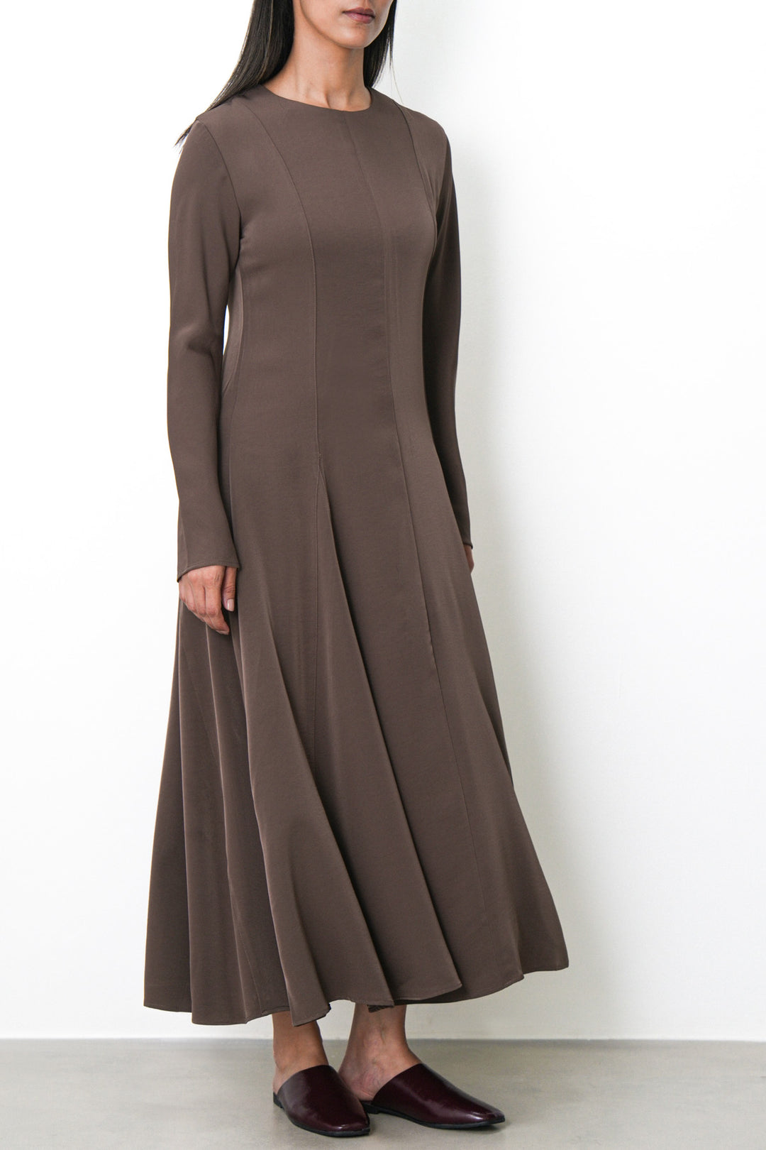 TAUPE SCULPT FLARE DRESS