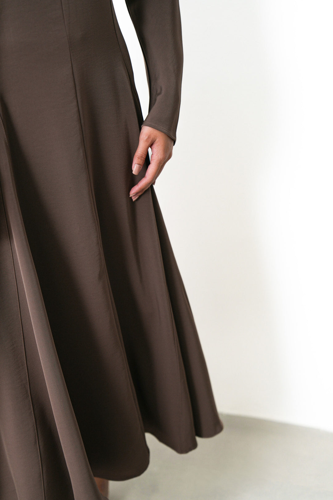 TAUPE SCULPT FLARE DRESS