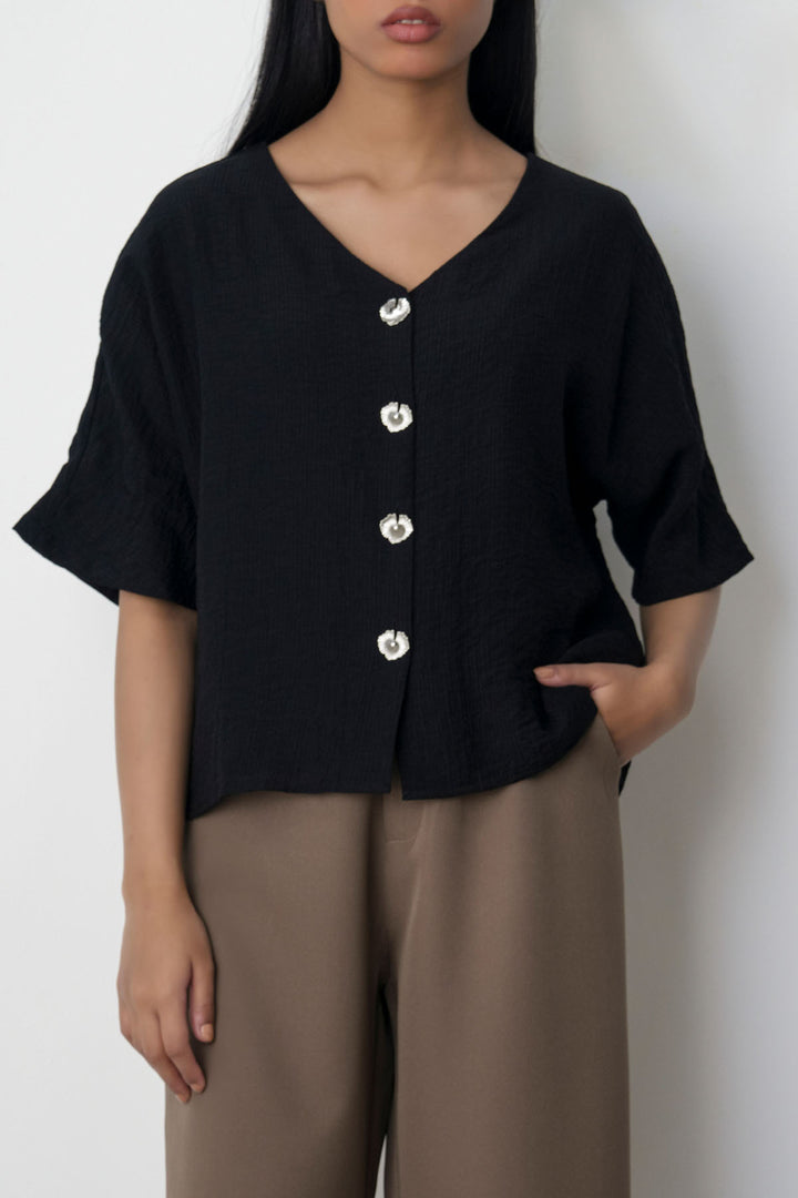 BLACK GINGKO TEXTURED BLOUSE