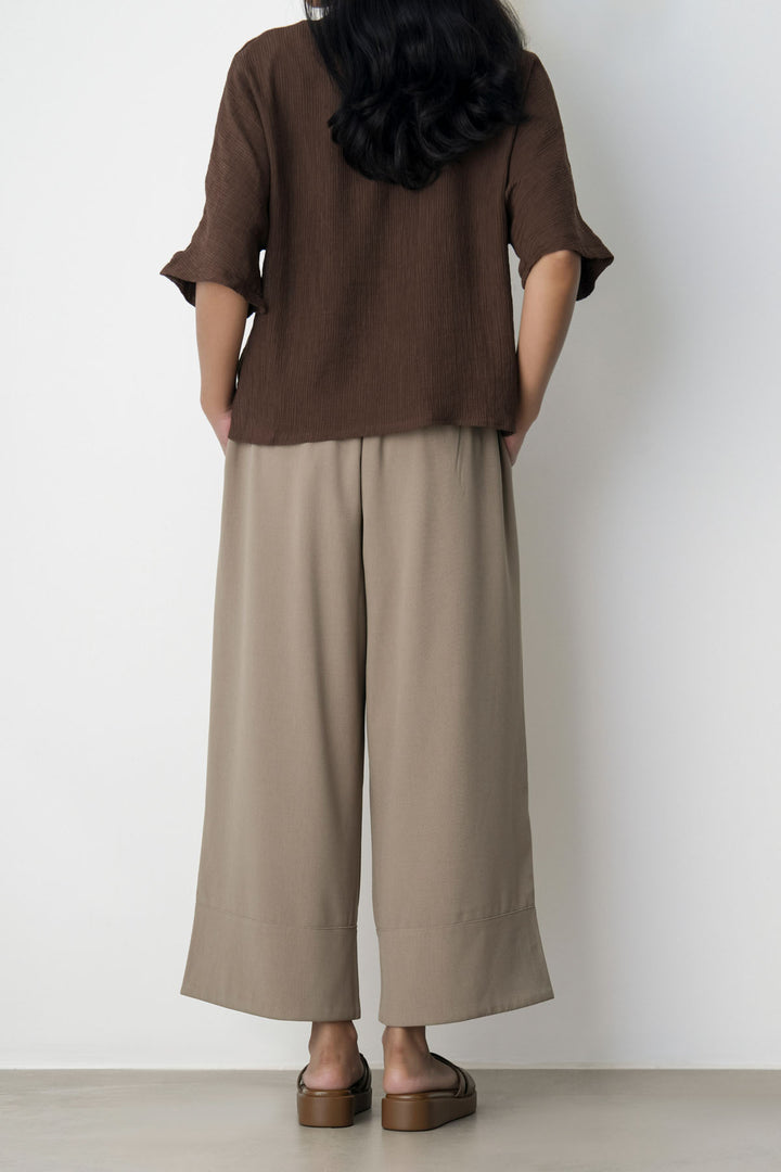 BROWN GINGKO TEXTURED BLOUSE