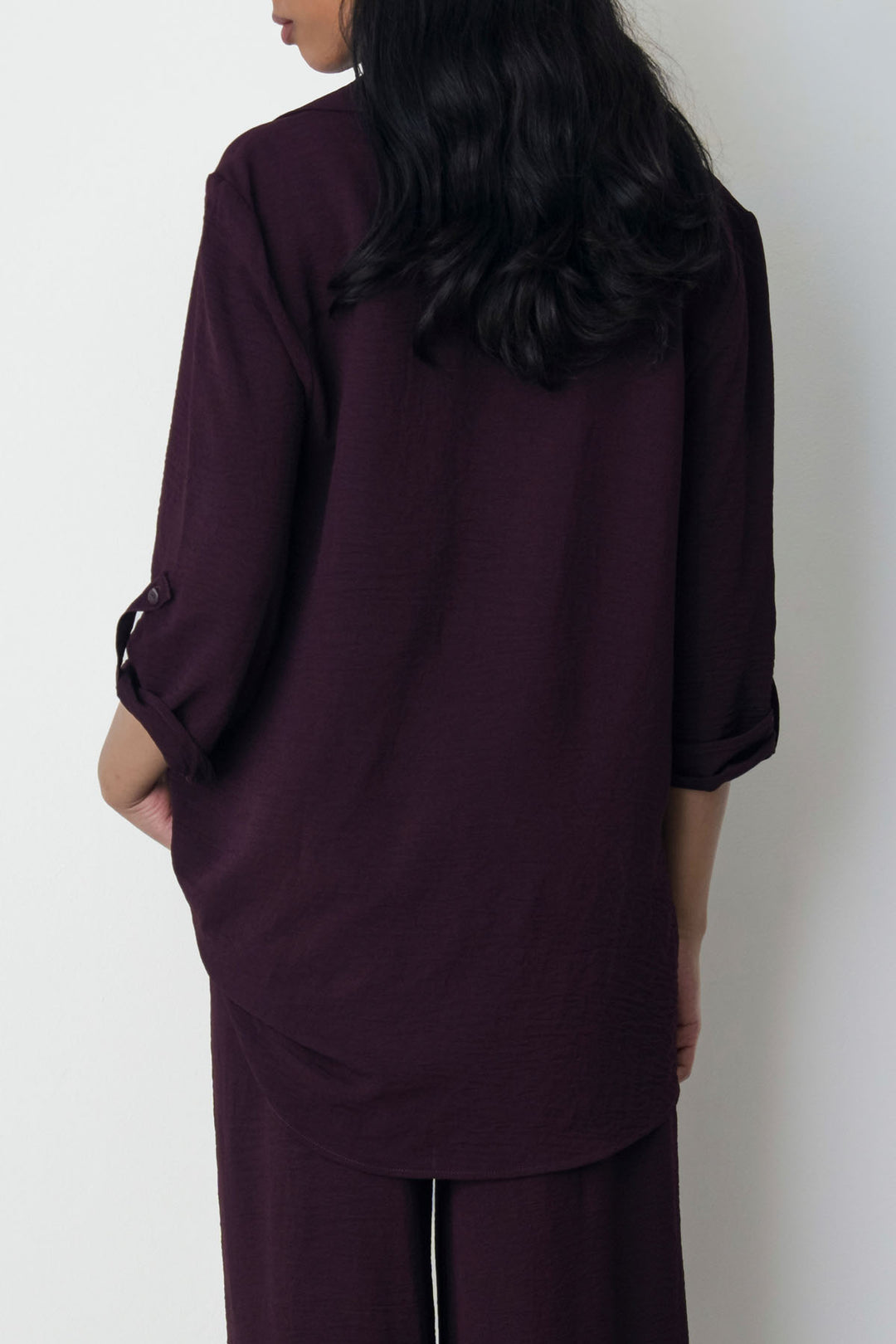 WINE SLINKY HALF PLACKET BLOUSE