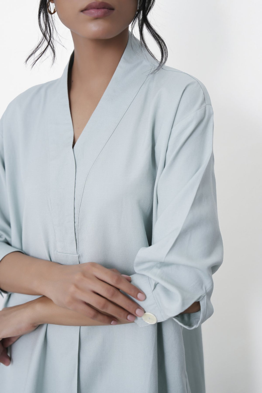 AQUA-RELAXED TUNIC TOP
