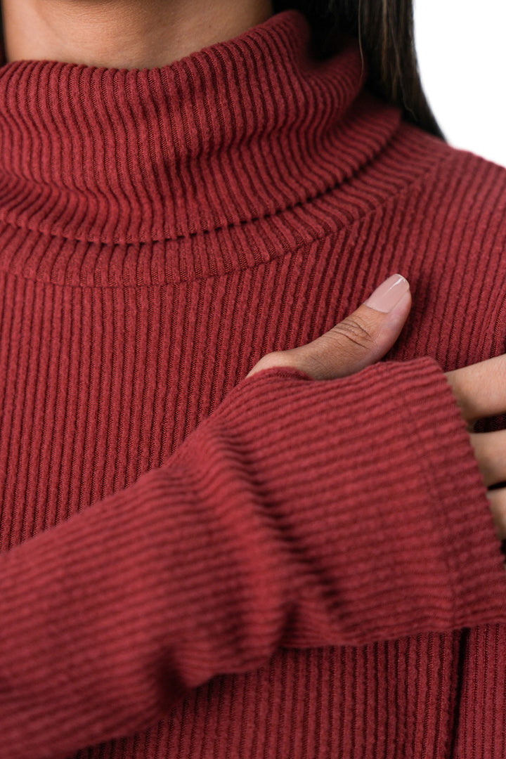 RUST SOFT KNIT PULLOVER