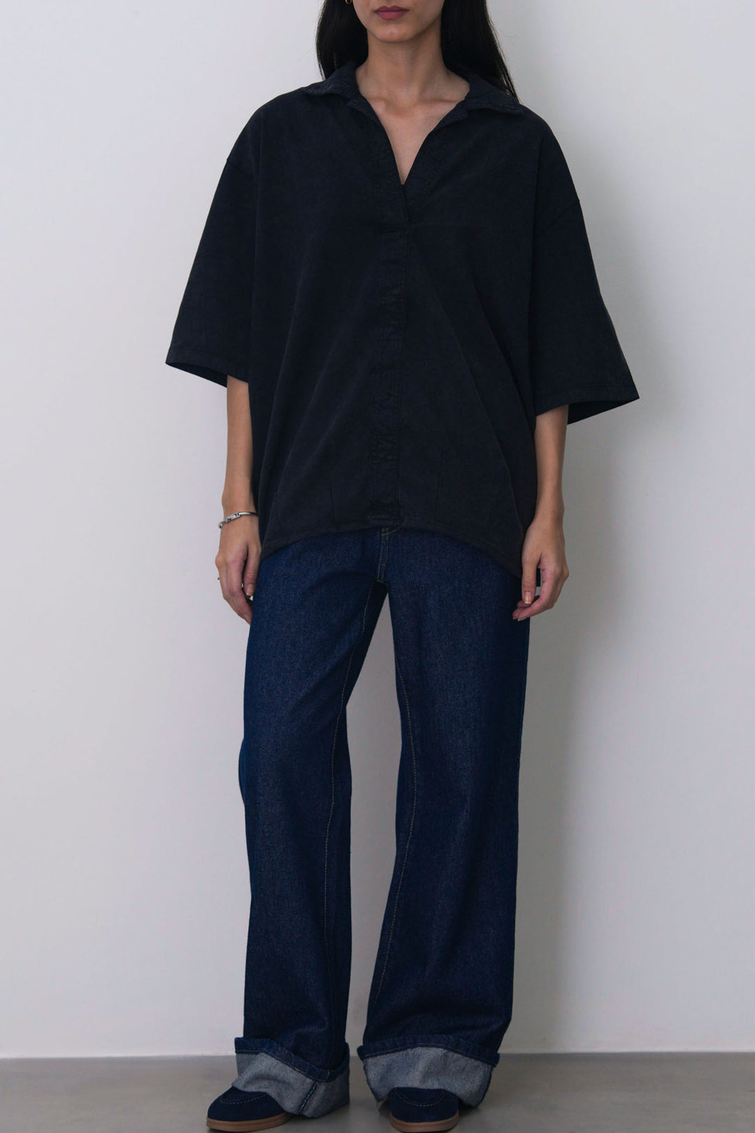 BLACK RELAXED POPOVER SHIRT