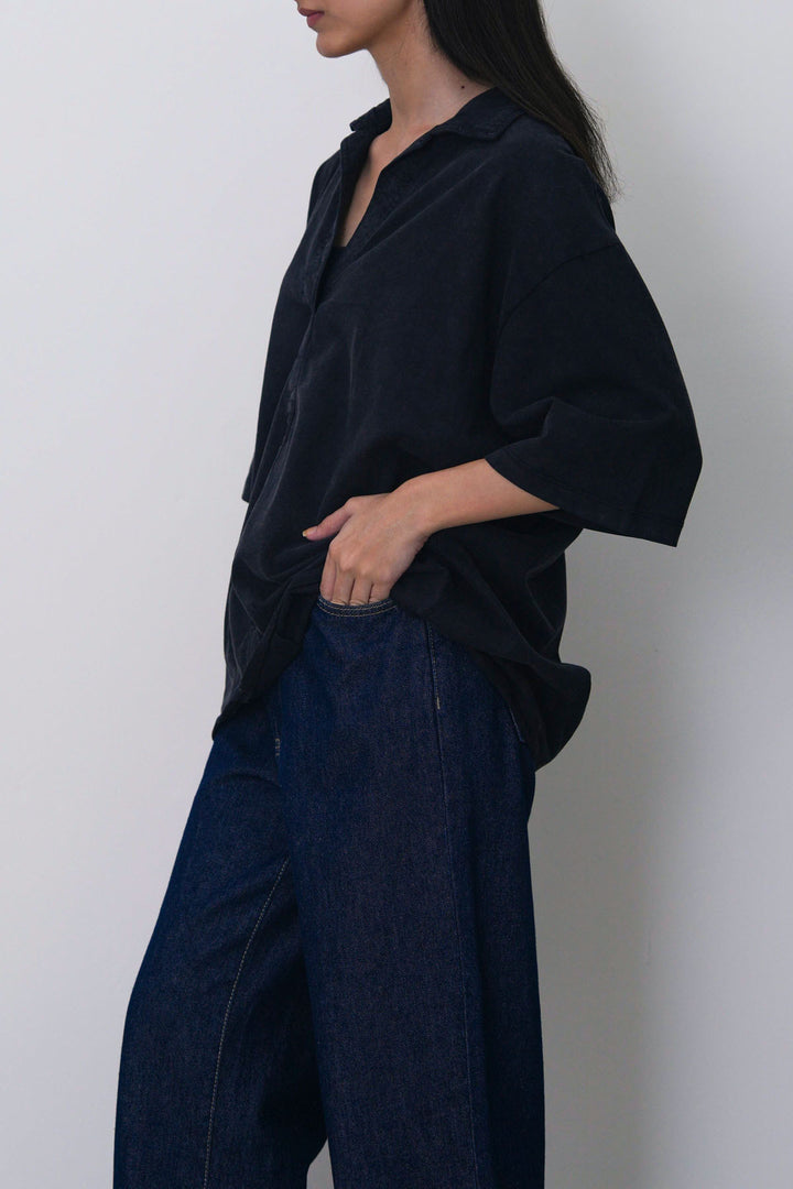 BLACK RELAXED POPOVER SHIRT