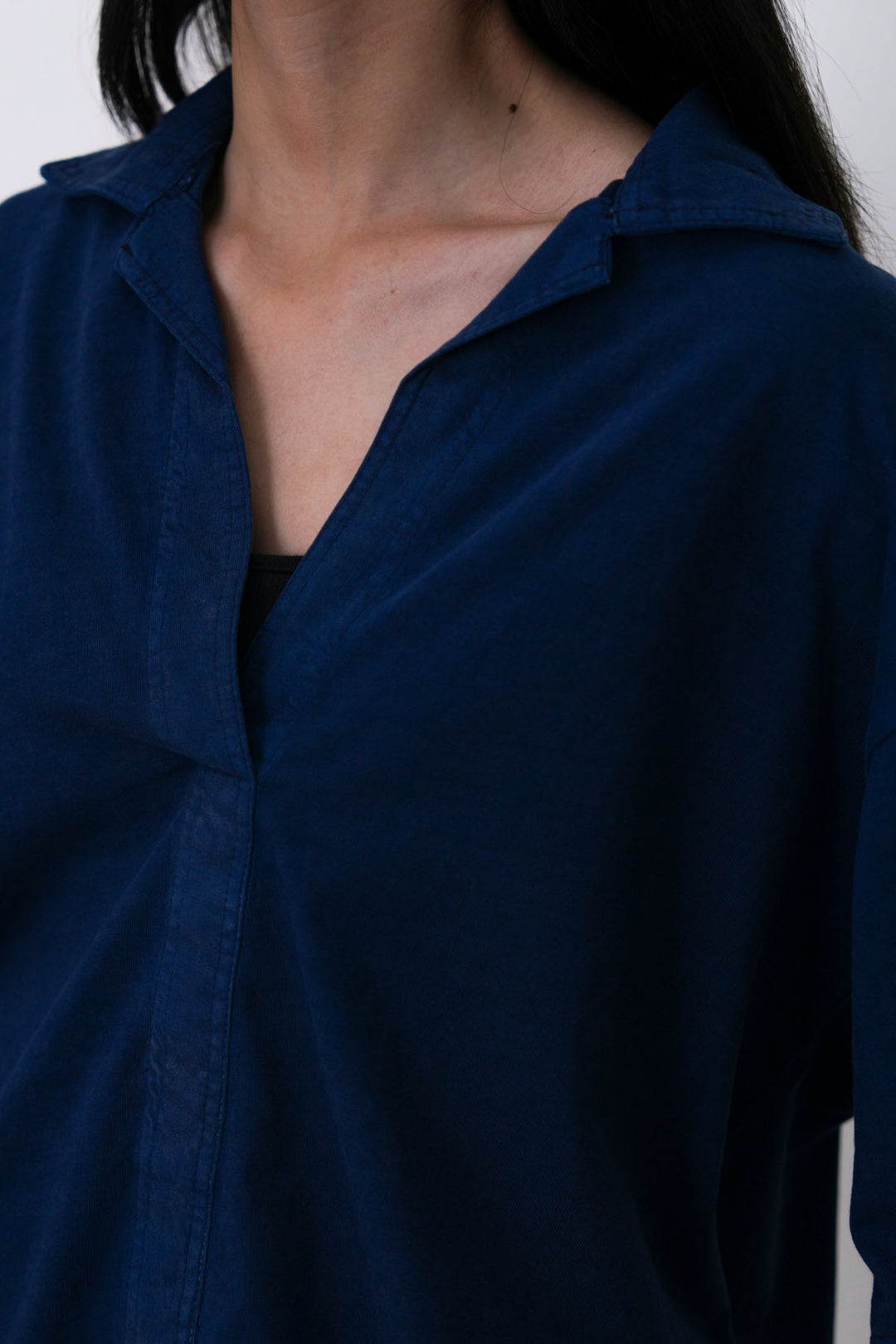 NAVY RELAXED POPOVER SHIRT