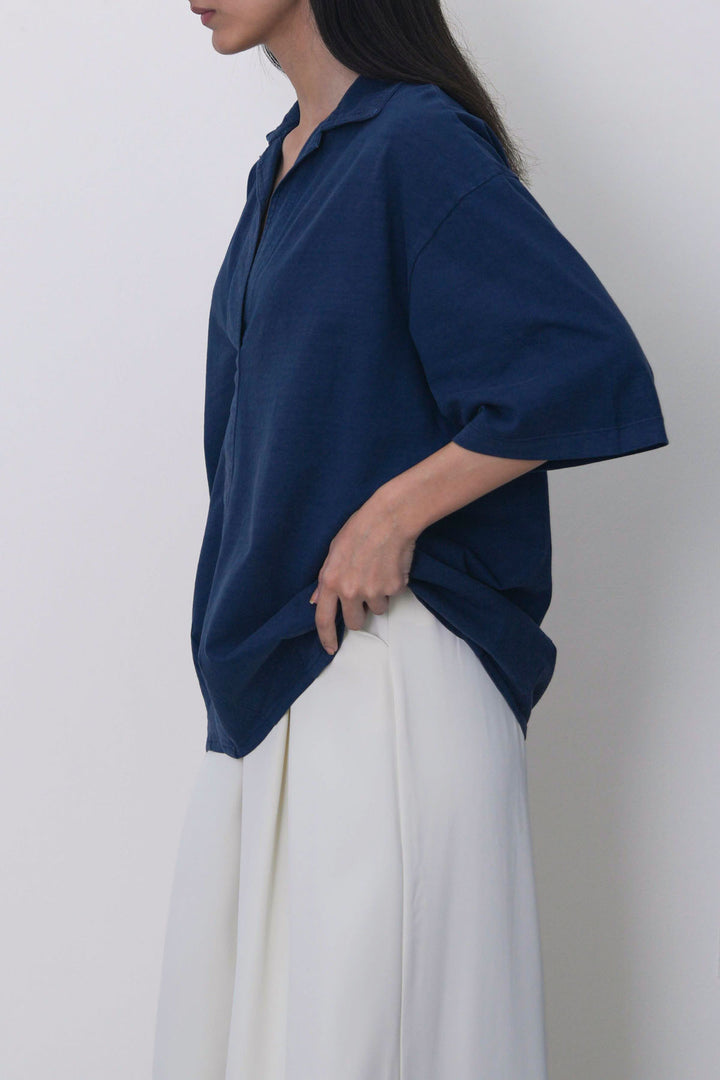 NAVY RELAXED POPOVER SHIRT
