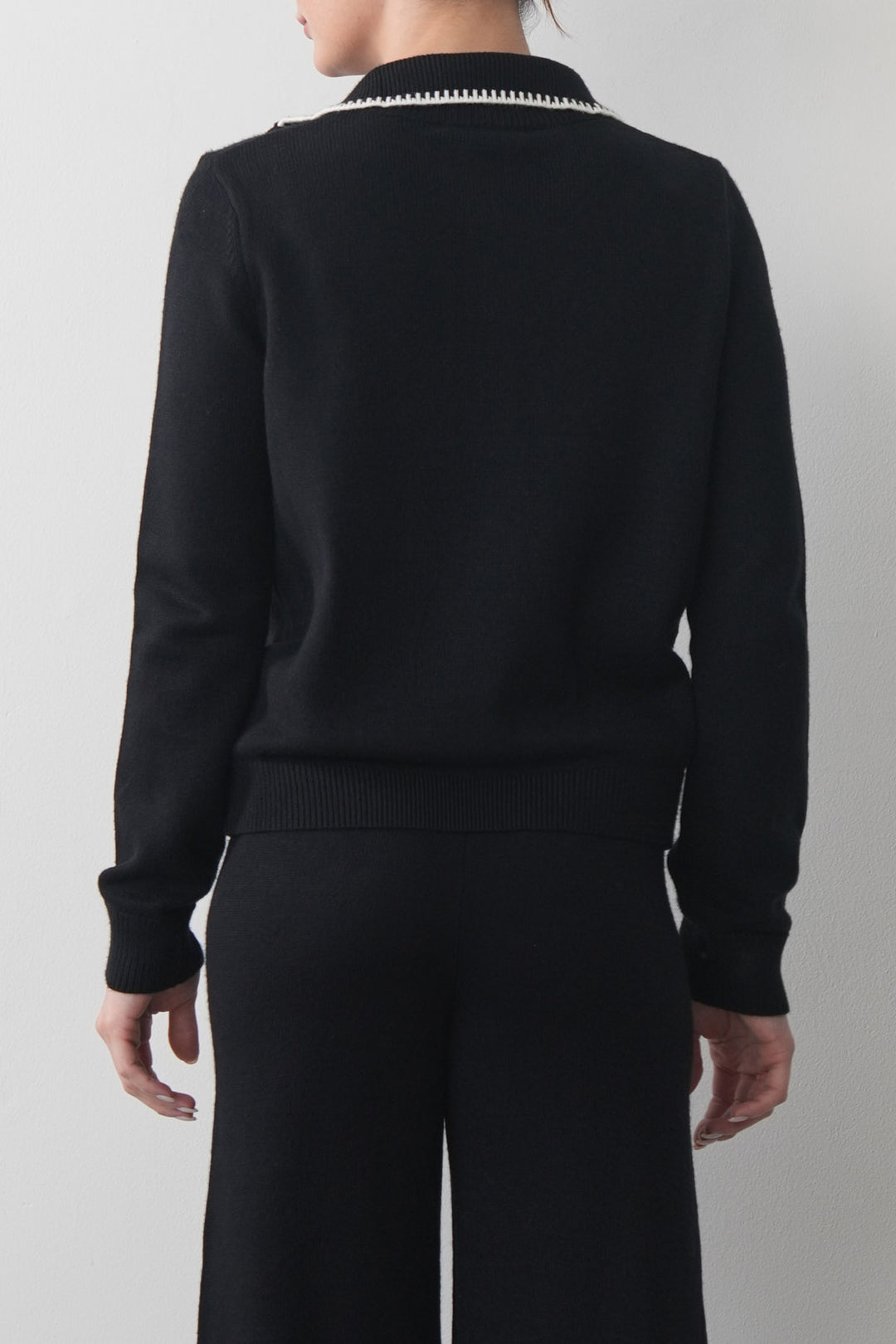 QUARTER ZIP JUMPER